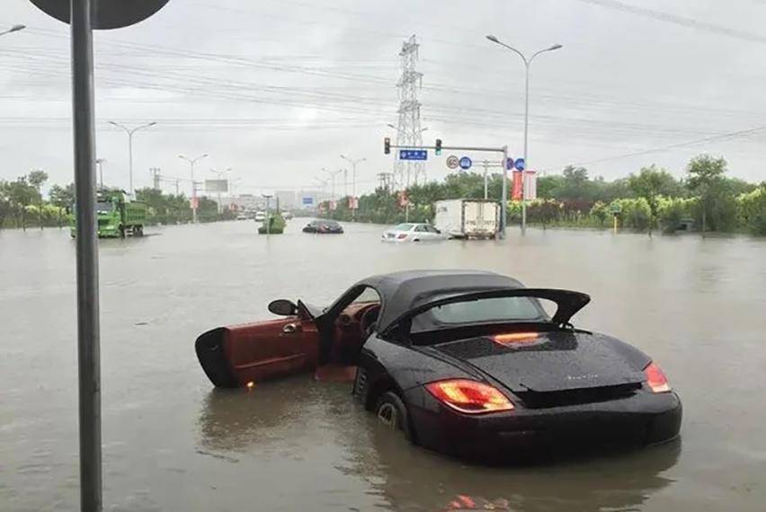 事故車泡水車是什么意思_車成泡水車損失多少_事故車和泡水車哪個危害大
